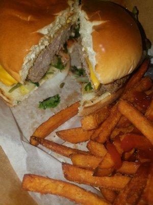 Yum turkey burger & sweet potato fries