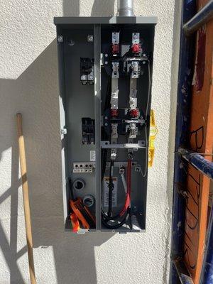 200amp 2 meter rough install