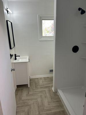 Legacy Bath Solutions - Golden Valley bathroom remodeler