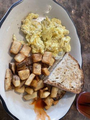 Eggs & toast