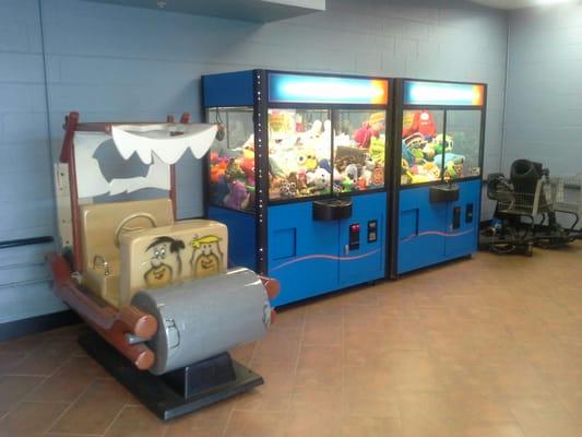 Flintstones ride at entrance! I didn't realize any Wal-Marts or Supercenters, still had this.