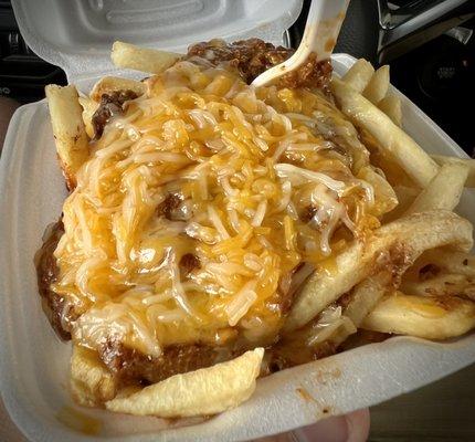 Chili cheese fries