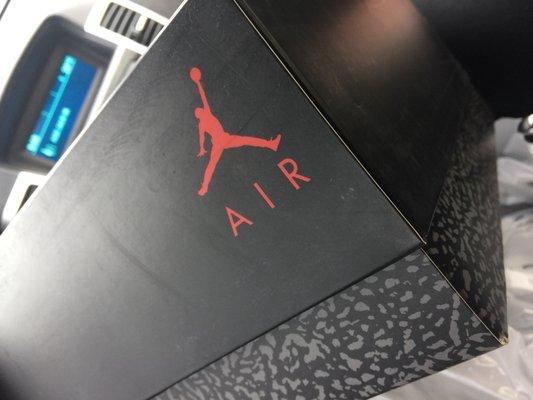 Air Jordan 3s!