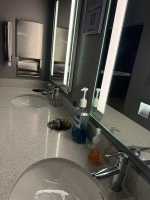 Sinks with supplies