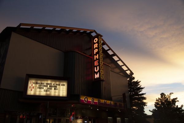 Exterior shot of Orpheum Theater Flagstaff at dusk