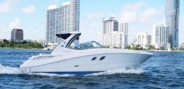 Make it a great Celebration in our Sea Ray 310/34 ft with platform.