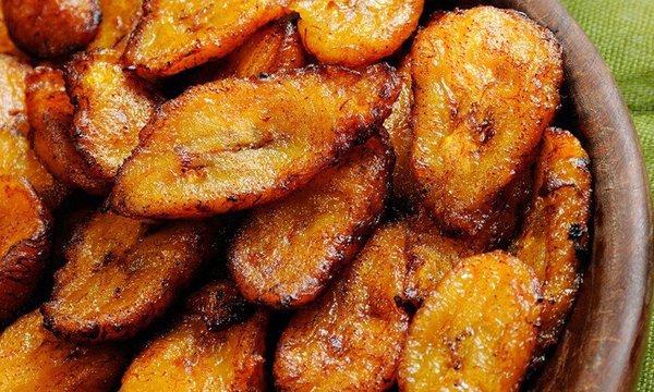 La rica comida cubana criolla, está abierto todos los días hasta las 9 pm.