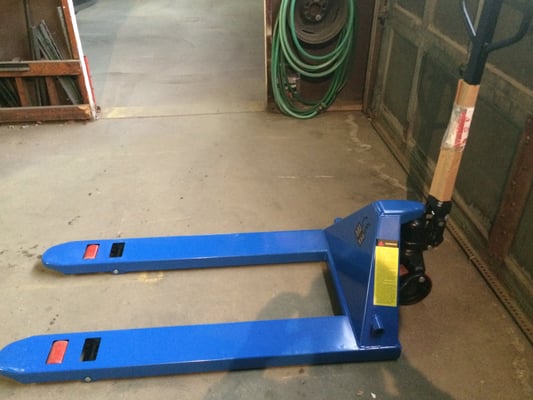 new pallet jack 27X48