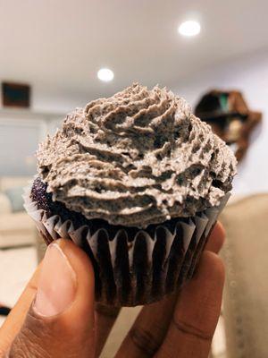 Oreo Buttercream Chocolate Cupcake.