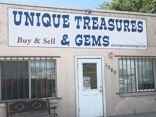 Unique Treasures & Gems