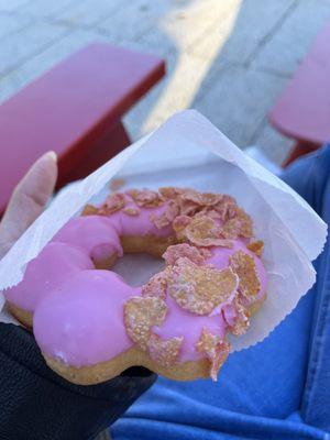 strawberry mochi donut