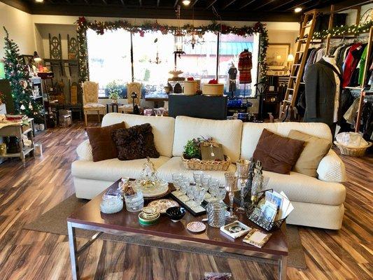 Mustard Market will carry furniture from time to time (dependant upon community donations)