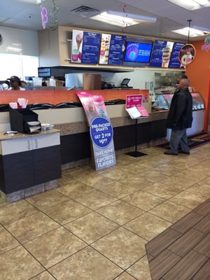 Yes, Baskin Robbins still exist (second part to the Dunkin)!!