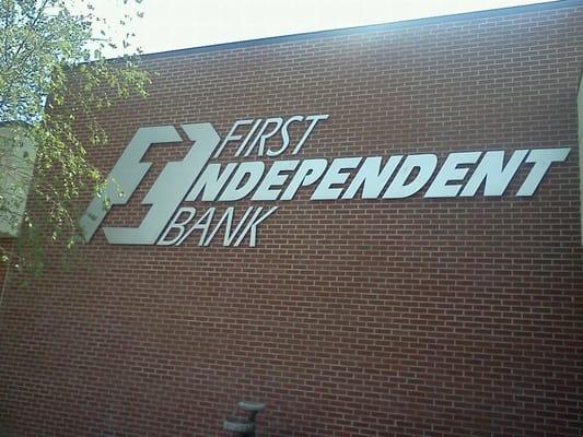 First Independent Bank