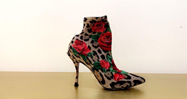 Dolce & Gabbana Ankle Boot
Size: 37.5