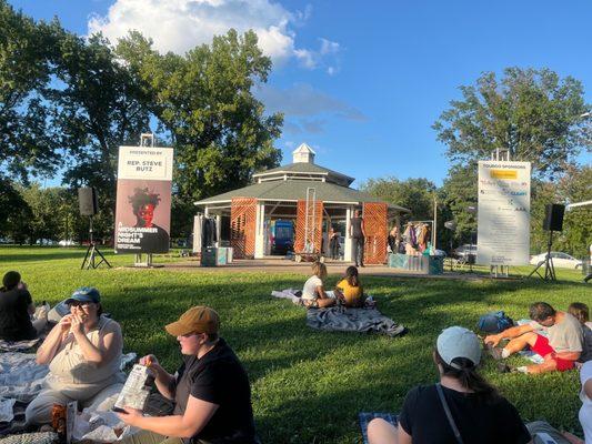 Midsummer Nights Dream in Carondelet park.