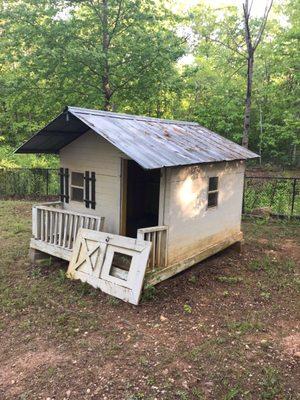 8x10 20 year old playhouse