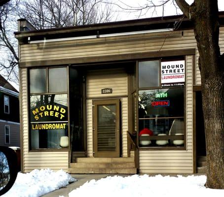 Mound Street Laundromat