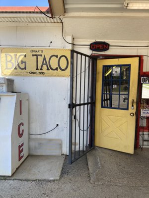 Edgar's Big Taco