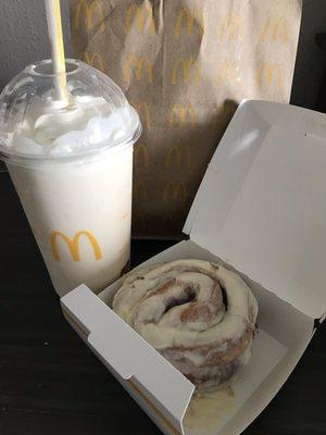 Vanilla Shake and McCaf Cinnamon Roll. McCaf Cinnamon Roll was warm and yummy!!