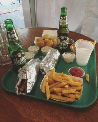 Ouzo, Mythos, Gyros!