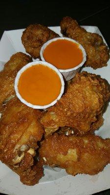 Those WINGZ w/buffalo tho!