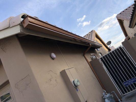 New 6" seamless gutter