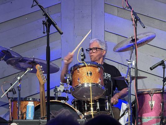 Los Lobos drummer and guitarist.