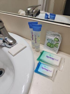 Shampoo, wipes and soaps, other economy hotels I've been at lately have not had any ( including Motel 6!)