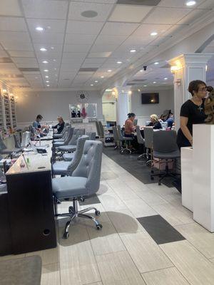 Manicure Area