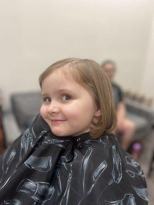 Little girl's bob cut