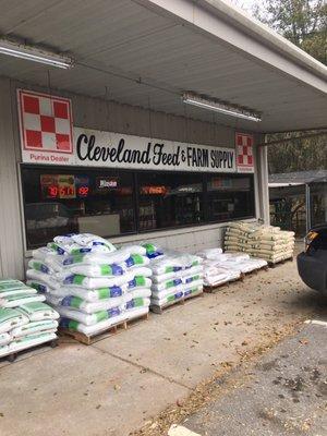 Cleveland Feed & Farm Supply