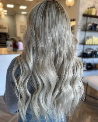 custom blonde and weft extensions by Kayla