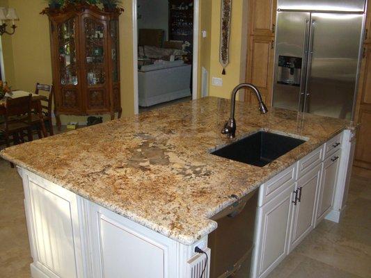 Gold Delicatus Countertops