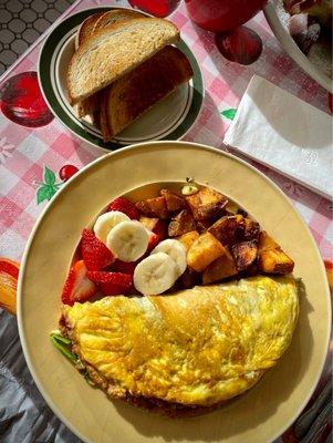 Spinach artichoke omelette with rye bread