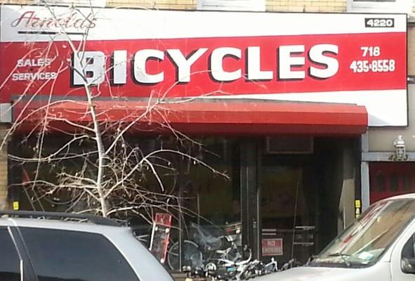 Store front of Arnold's bicycles