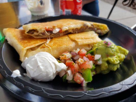 Super quesadilla de asada