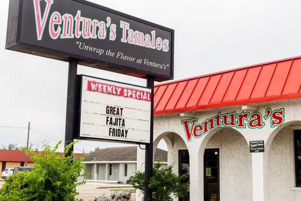 Ventura's Tamales sign and store front.