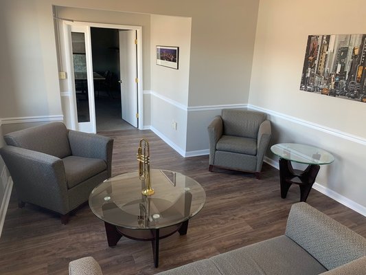 Photo of waiting room at Arise Counseling Services.