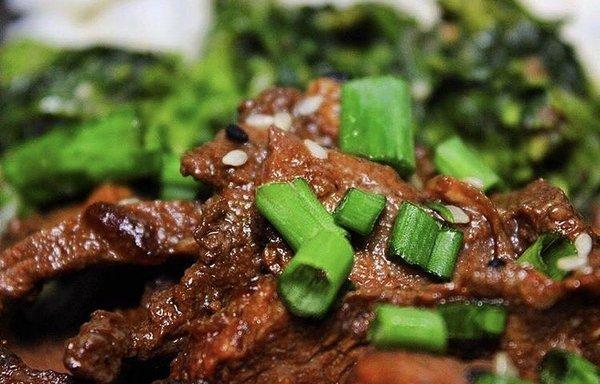 Topped with a Chef's touch of sesame seed and sliced green onions!