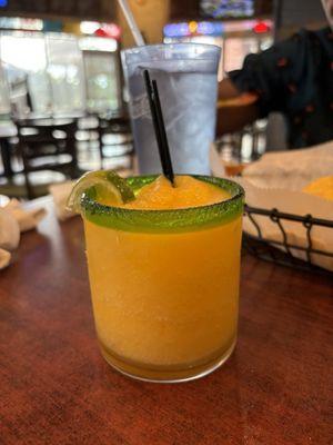 Mango frozen margarita