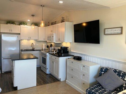 Fully appointed kitchen with full-size appliances.