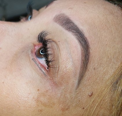 Classic Lash Extensions & Build-A-Brow 
@ashantiroseprobeauty