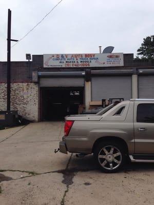 D & V Auto Body And Repair