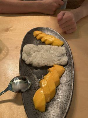 Mango sticky rice