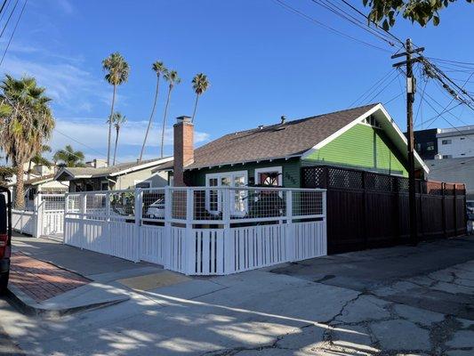 Diversified Fence and Landscape