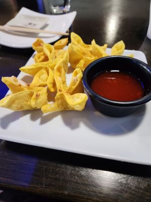 Crab rangoons