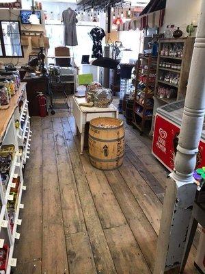 Old Fashioned Barnwood Floor. Want this in my house!