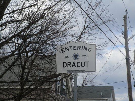 Entering Dracut from Lowell.