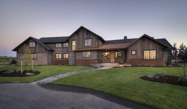 Mountain Elegant; Rising Sun Home Black Bull Golf Community, Bozeman, MT; formescent.com Photos: jeremythurstonphotography.com